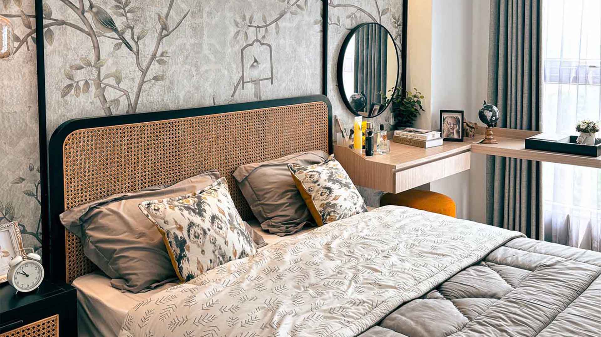 Carousel-1br-03 Carousel-1br-03